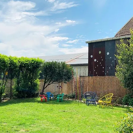 La Maison Des Gamins D En Face Verdelot